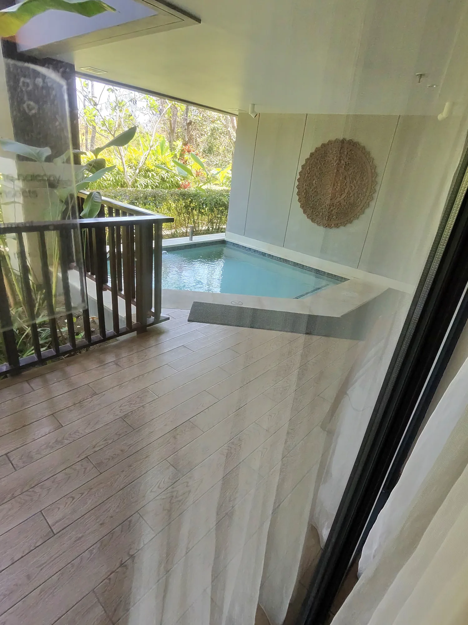 The villa terrace and private plunge pool